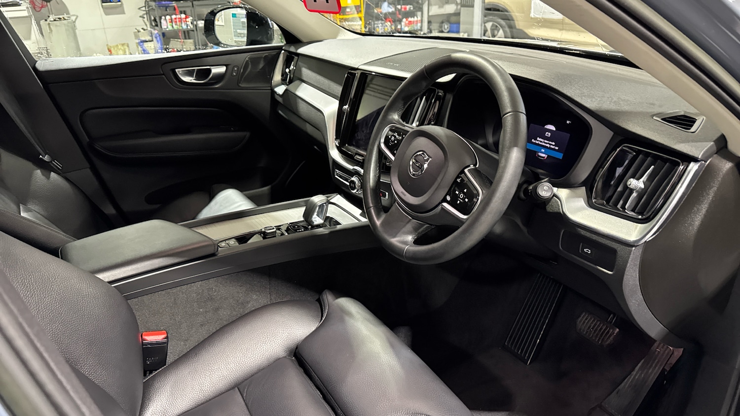 Used Volvo XC60 2022 for sale - 76891957: Photo 4