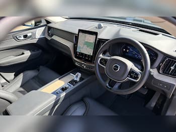 Used Volvo XC60 2025 for sale - 79792437: Photo