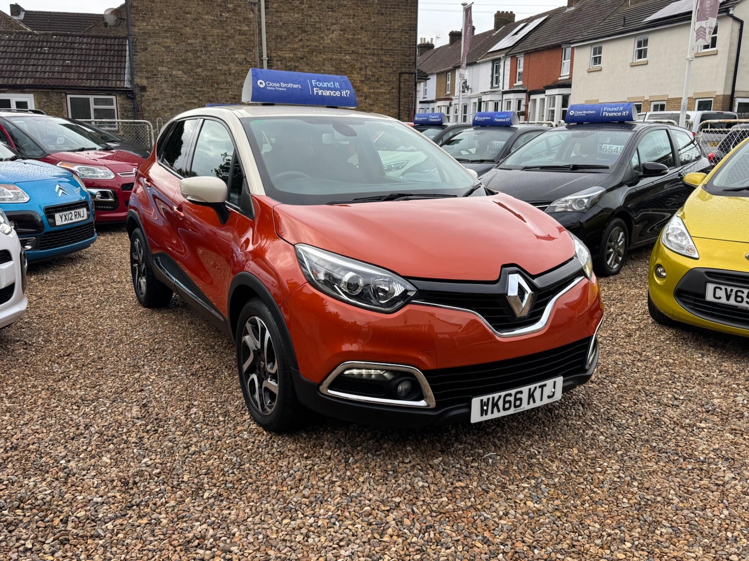 Used Renault Captur 2016 for sale - 76691160: Photo 1