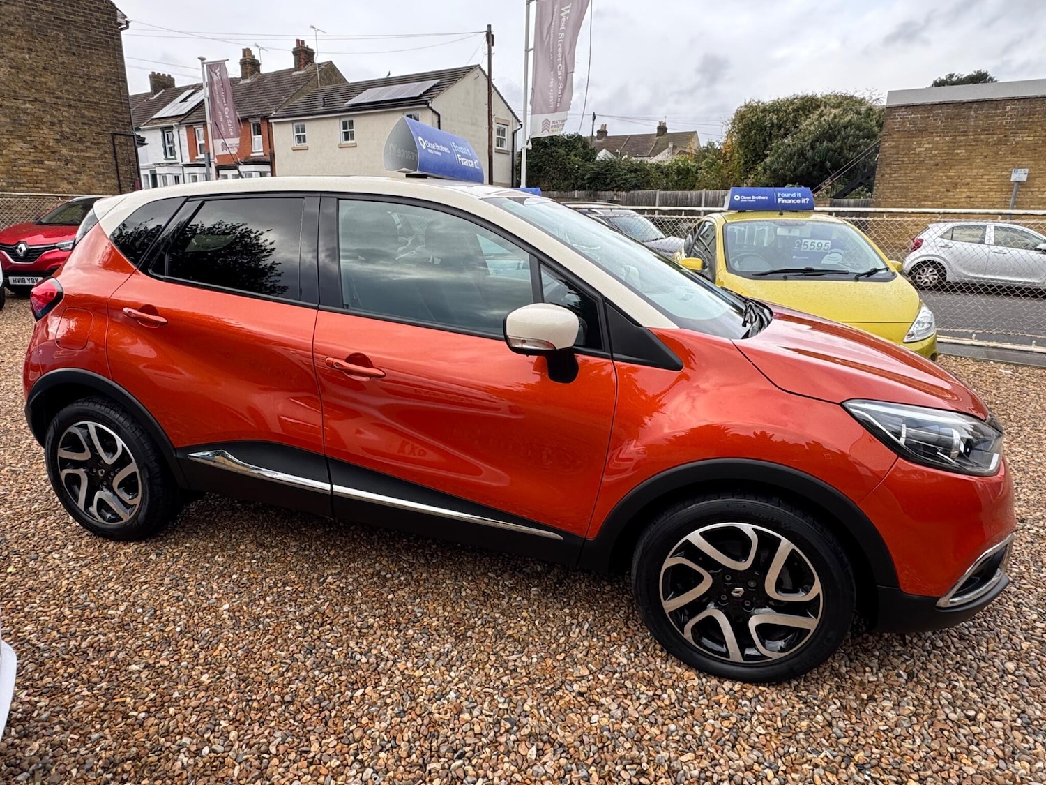 Used Renault Captur 2016 for sale - 76691160: Photo 10