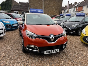 Used Renault Captur 2016 for sale - 76691160: Photo