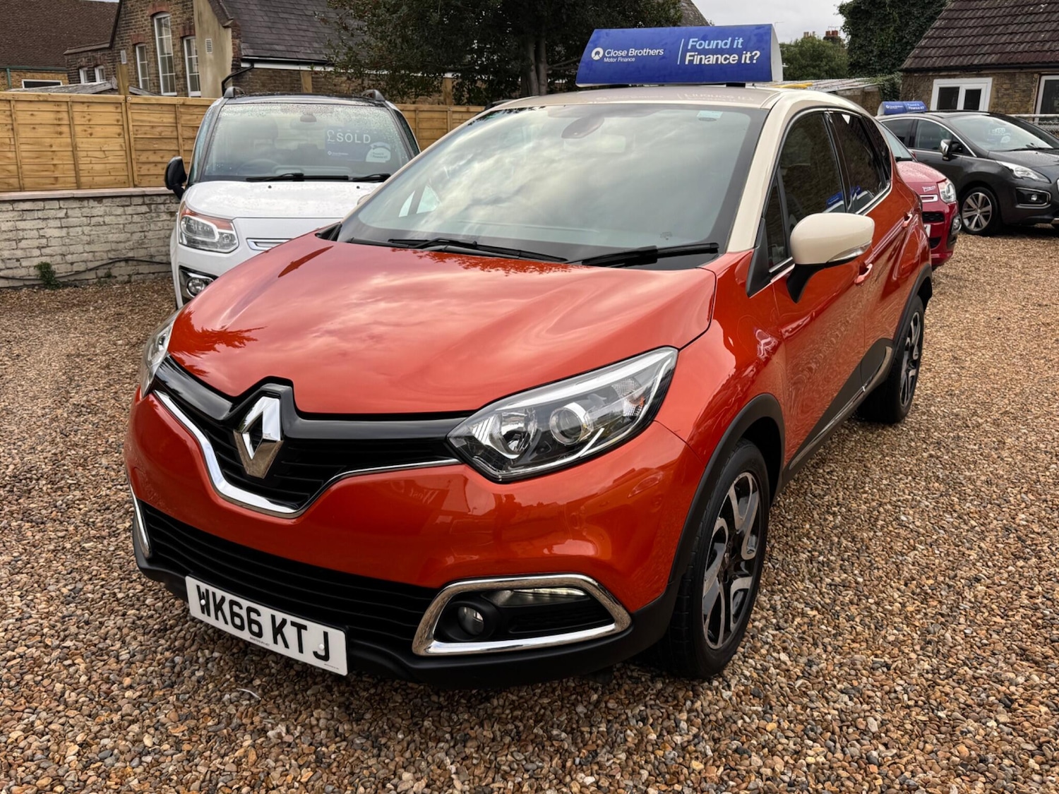 Used Renault Captur 2016 for sale - 76691160: Photo 6