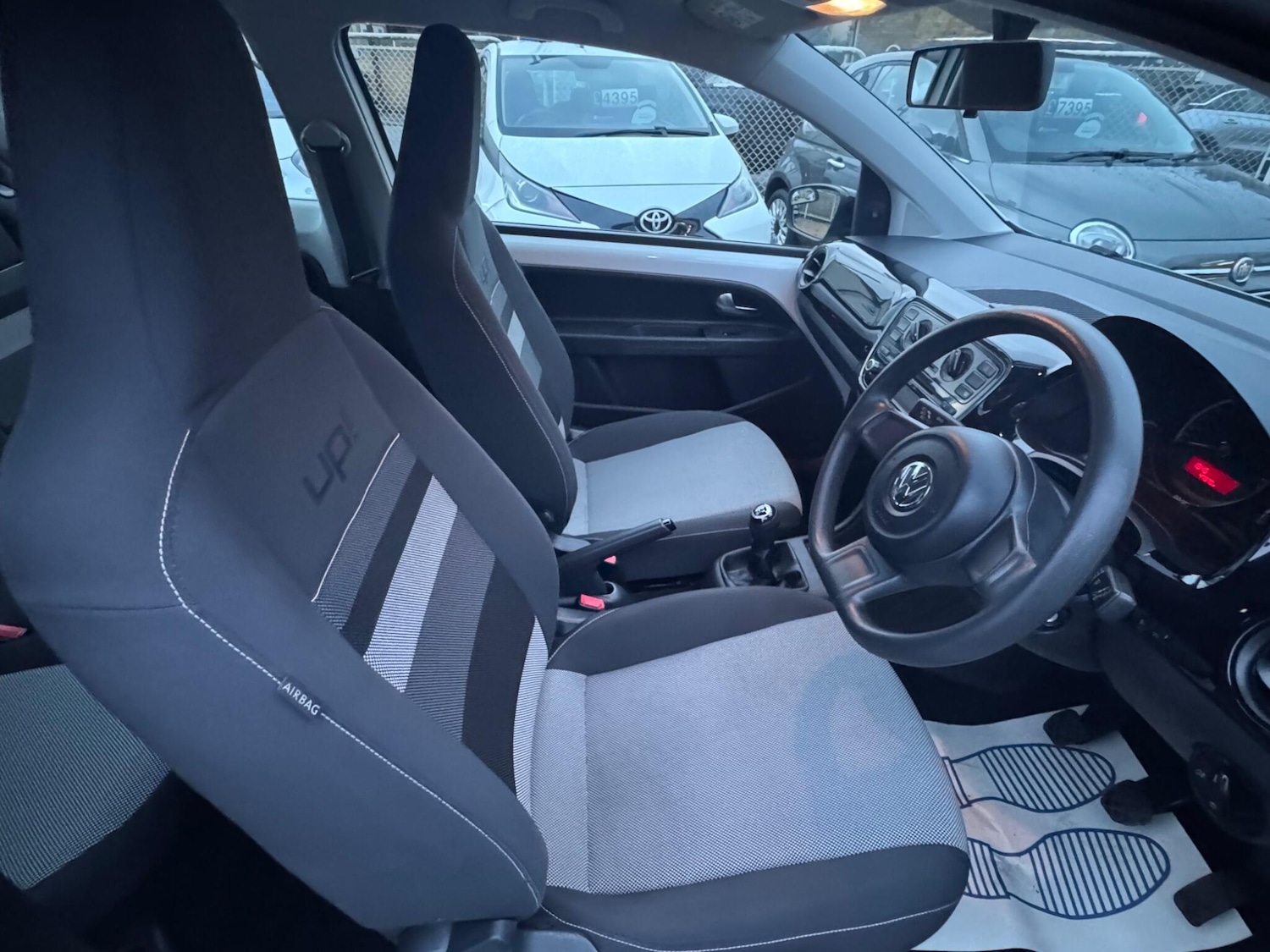 Used Volkswagen up! 2016 for sale - 77029286: Photo 15