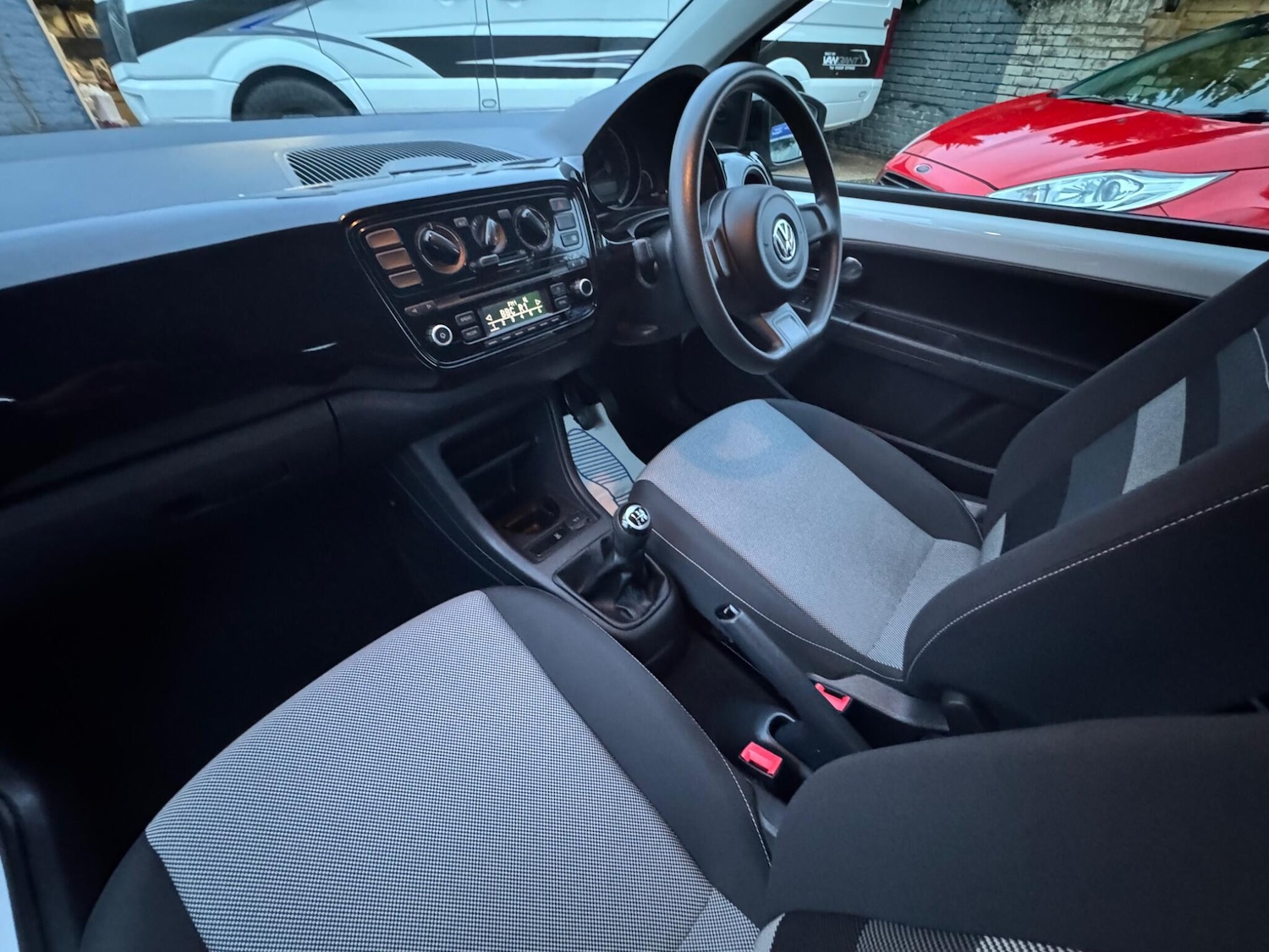 Used Volkswagen up! 2016 for sale - 77029286: Photo 23