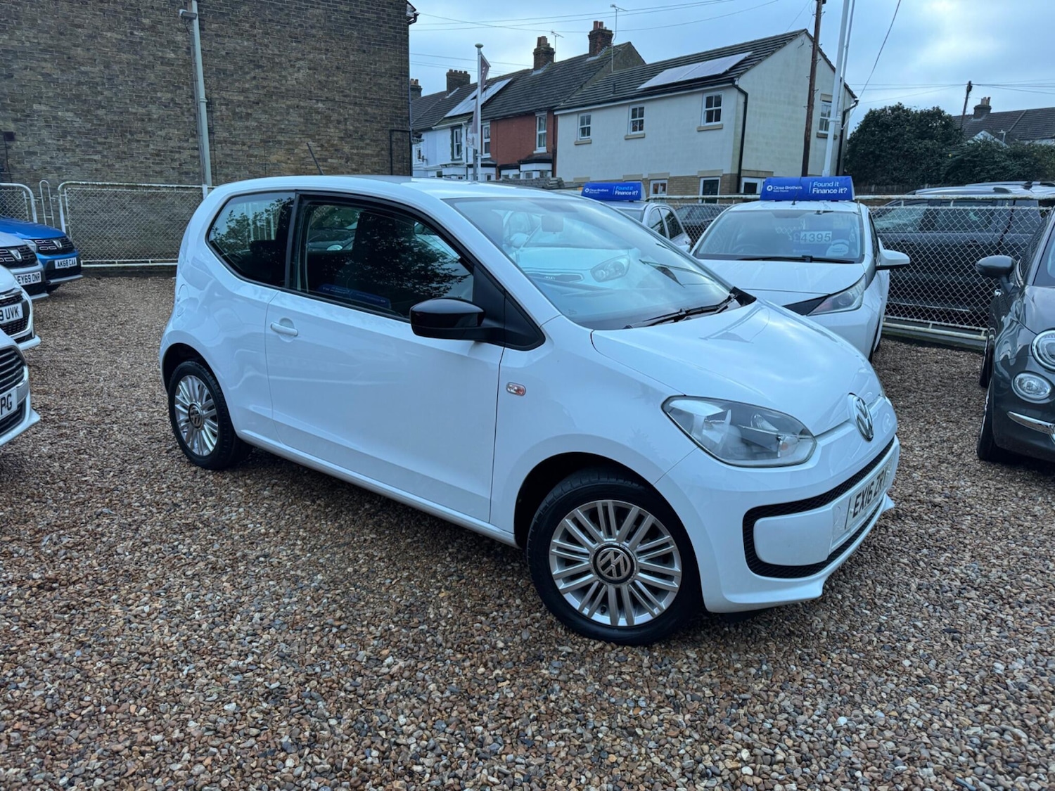 Used Volkswagen up! 2016 for sale - 77029286: Photo 3