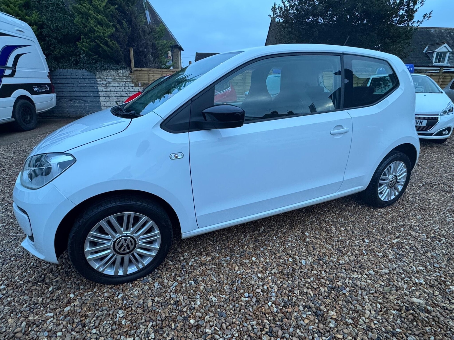 Used Volkswagen up! 2016 for sale - 77029286: Photo 7