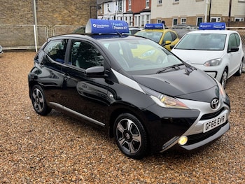 2015 (65) - 1.0 VVT-i X-Clusiv 5dr