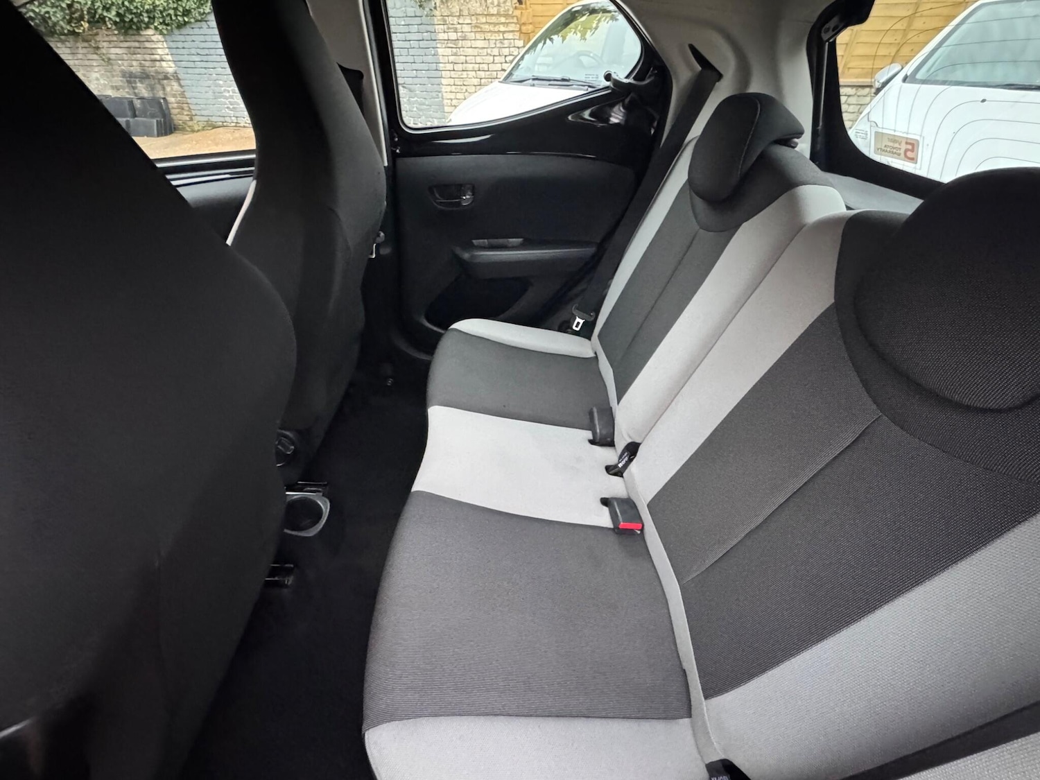 Used Toyota AYGO 2015 for sale - 77191606: Photo 23