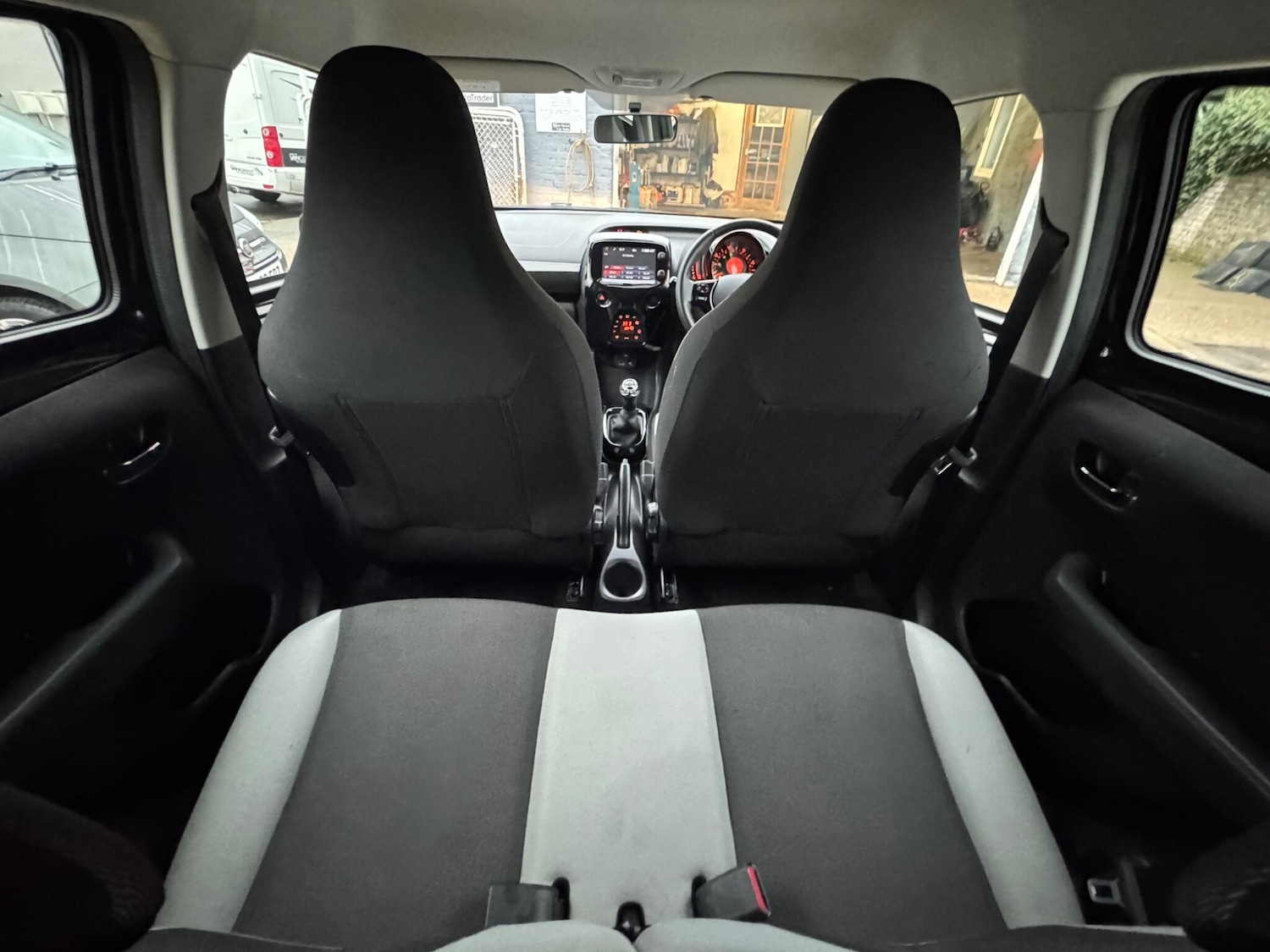 Used Toyota AYGO 2015 for sale - 77191606: Photo 24