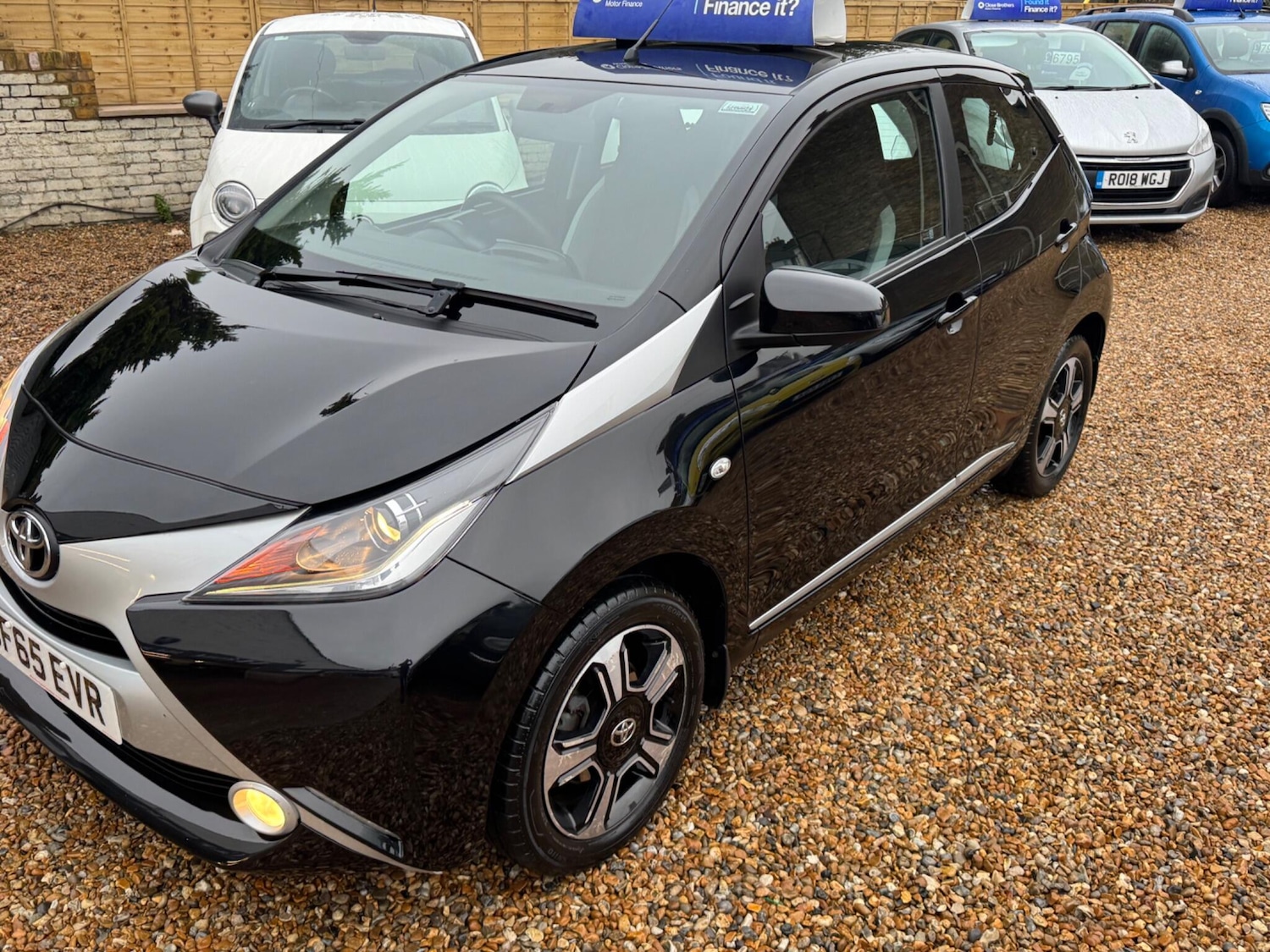 Used Toyota AYGO 2015 for sale - 77191606: Photo 3