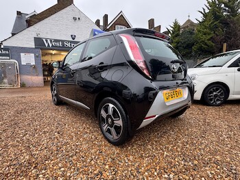 Used Toyota AYGO 2015 for sale - 77191606: Photo