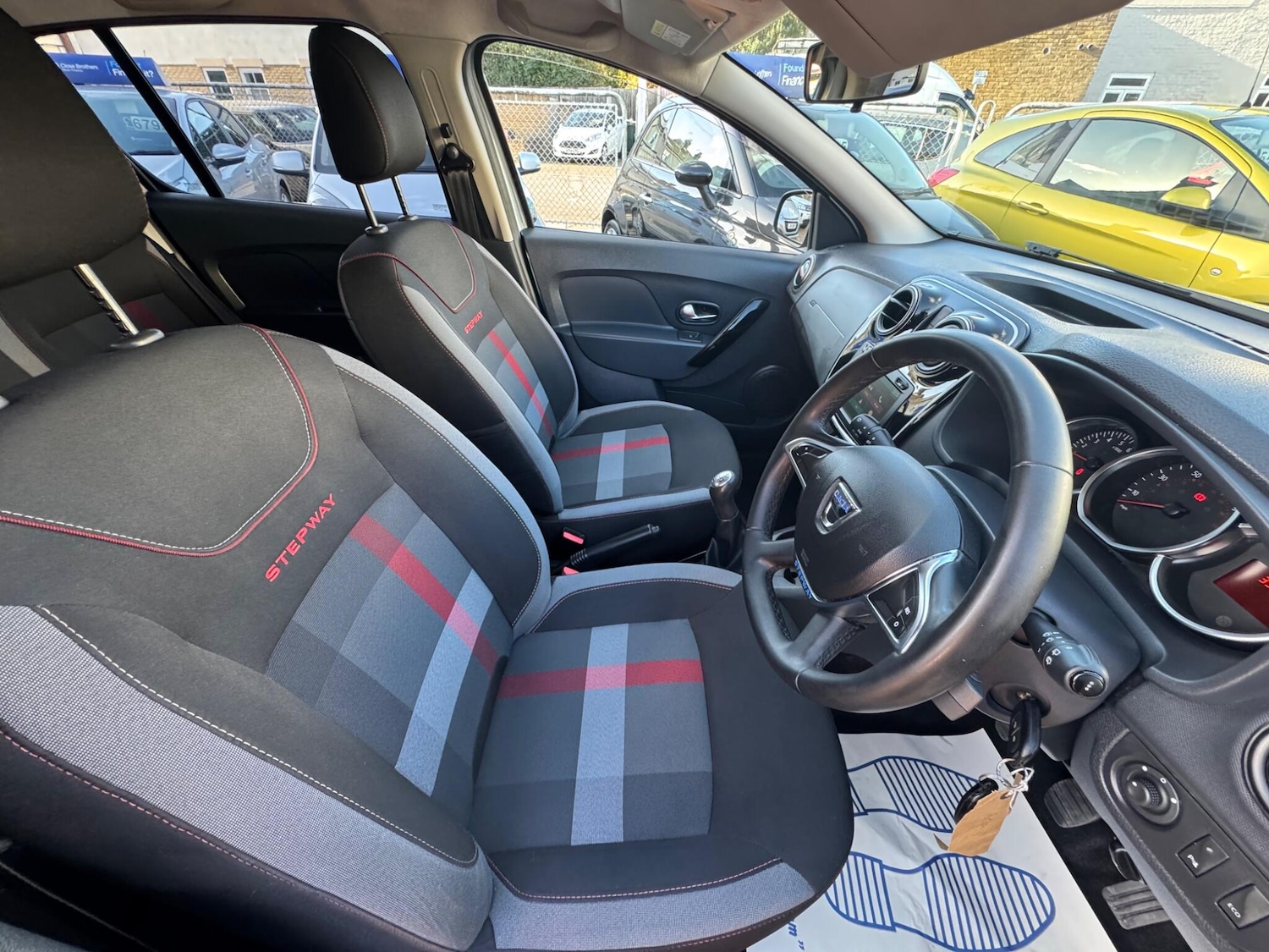 Used Dacia Sandero Stepway 2019 for sale - 77215497: Photo 15