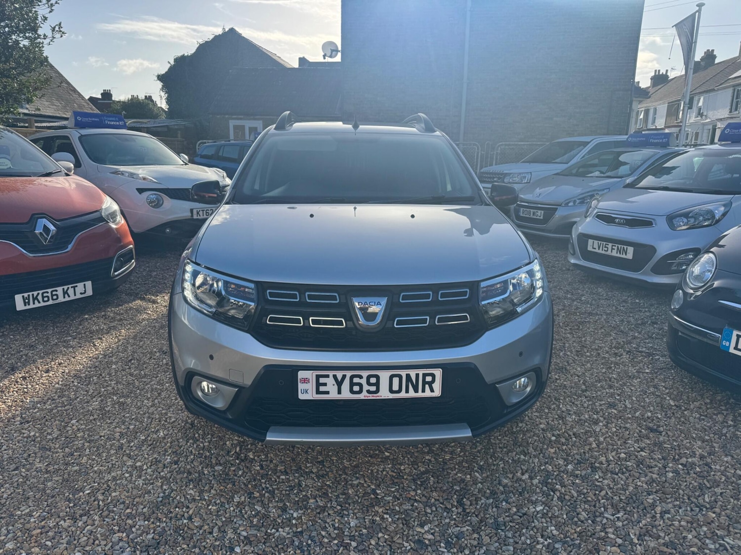 Used Dacia Sandero Stepway 2019 for sale - 77215497: Photo 2