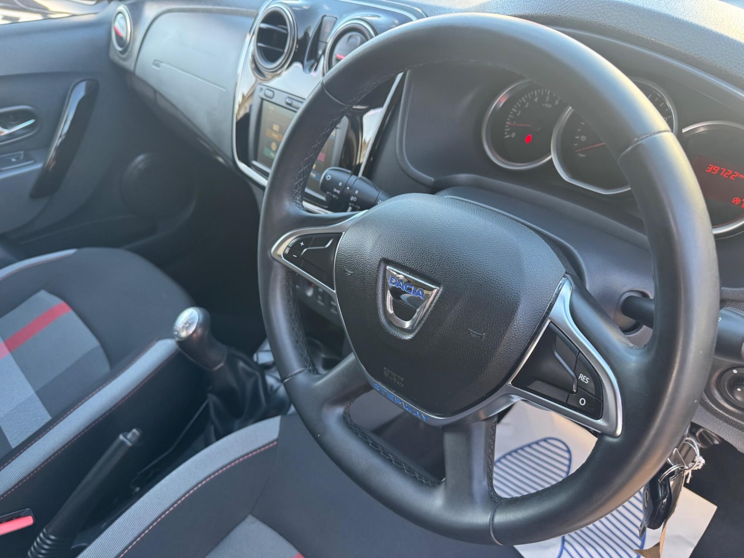 Used Dacia Sandero Stepway 2019 for sale - 77215497: Photo 30