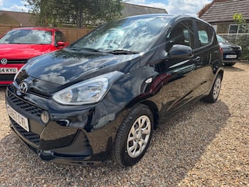 Used Hyundai i10 2017 for sale - 79671043: Photo