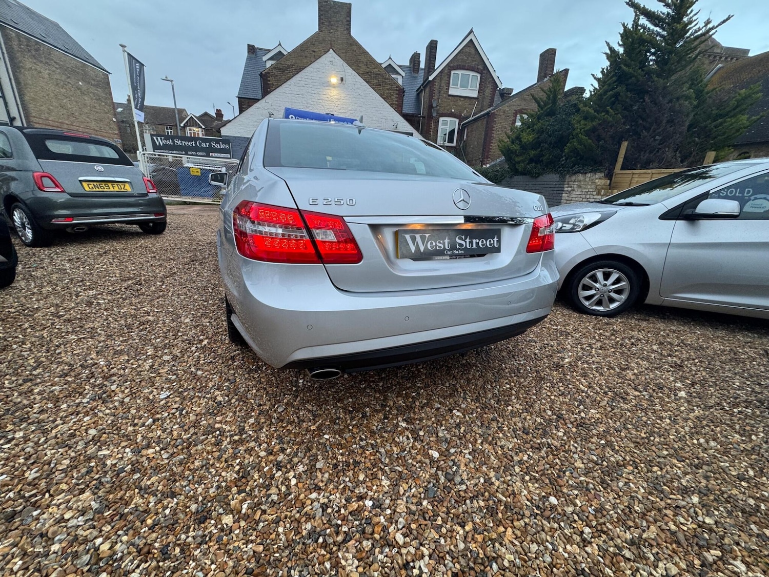 Used Mercedes-Benz E Class 2011 for sale - 77120725: Photo 11