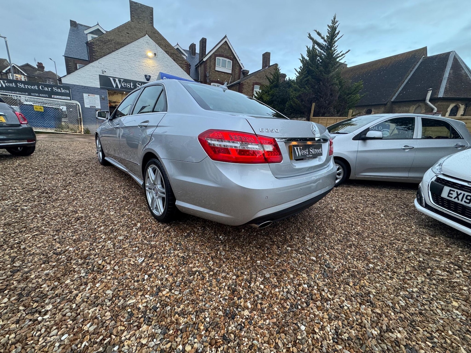 Used Mercedes-Benz E Class 2011 for sale - 77120725: Photo 13