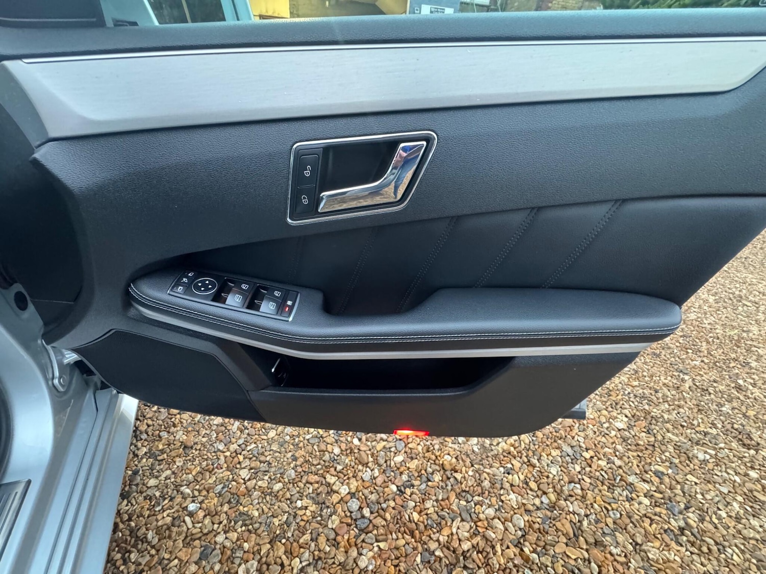 Used Mercedes-Benz E Class 2011 for sale - 77120725: Photo 27