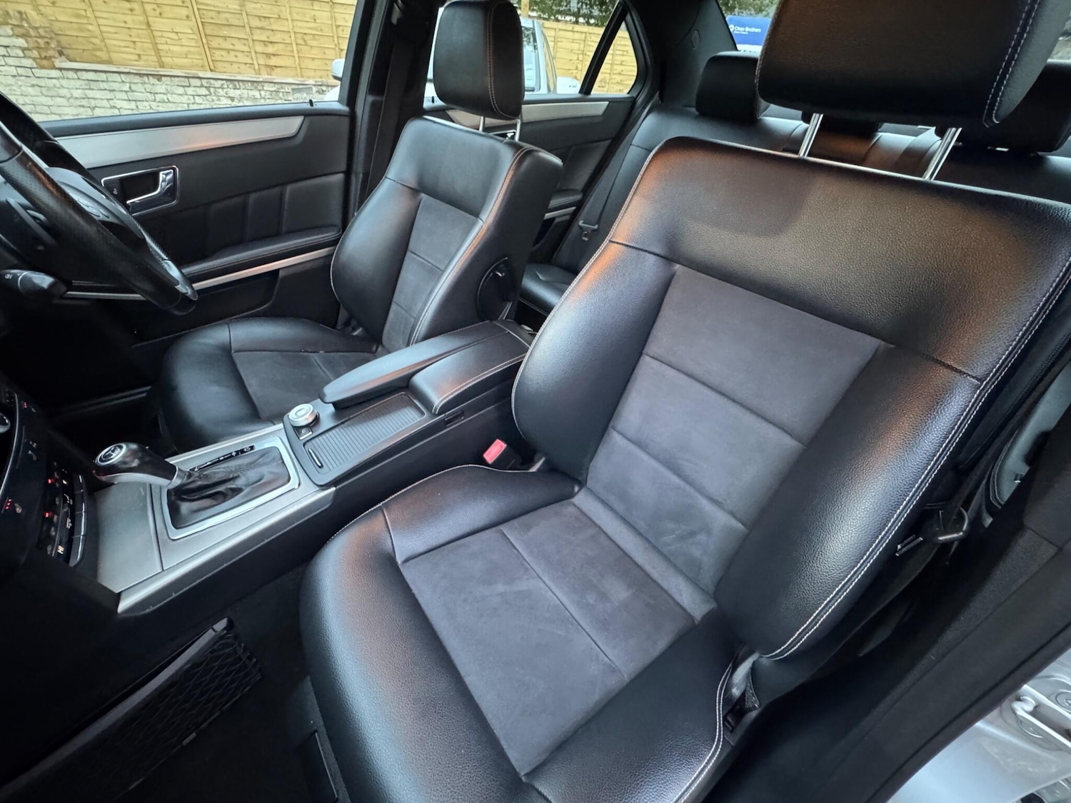 Used Mercedes-Benz E Class 2011 for sale - 77120725: Photo 37