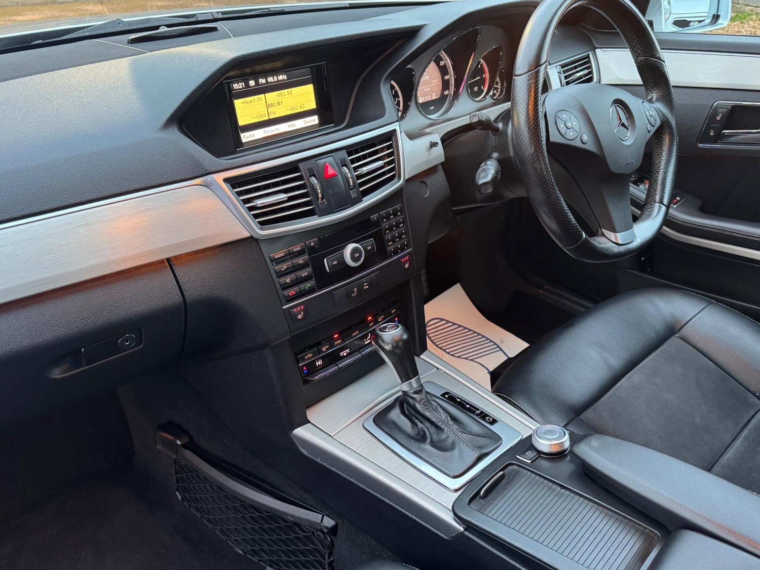 Used Mercedes-Benz E Class 2011 for sale - 77120725: Photo 42