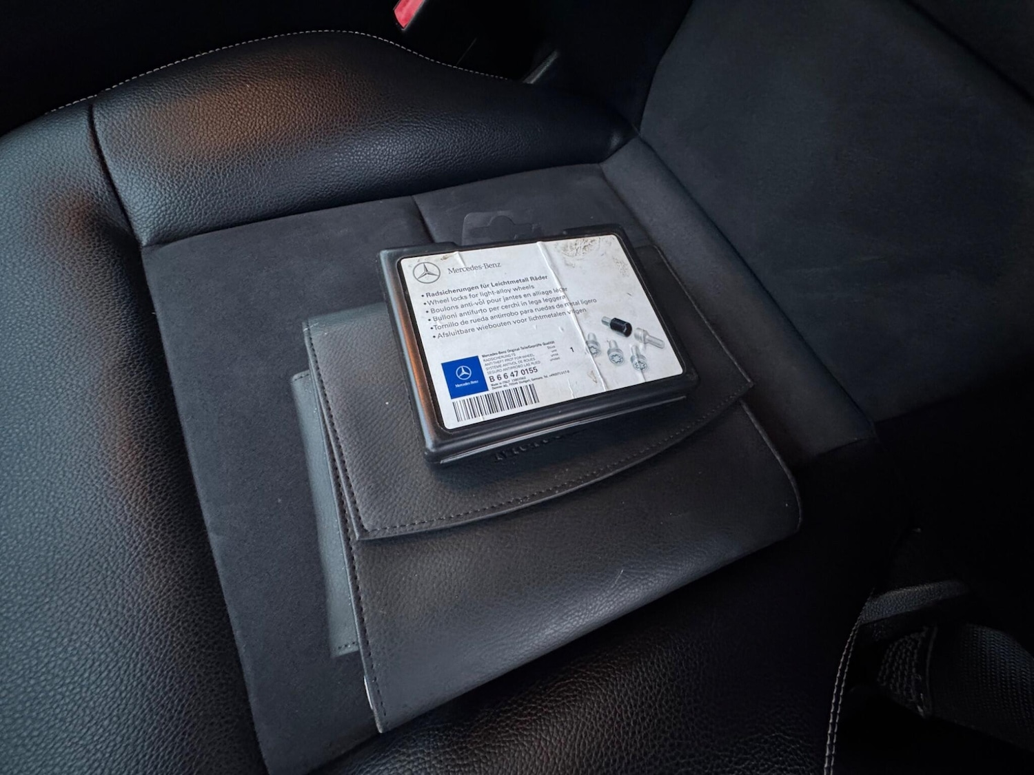 Used Mercedes-Benz E Class 2011 for sale - 77120725: Photo 44