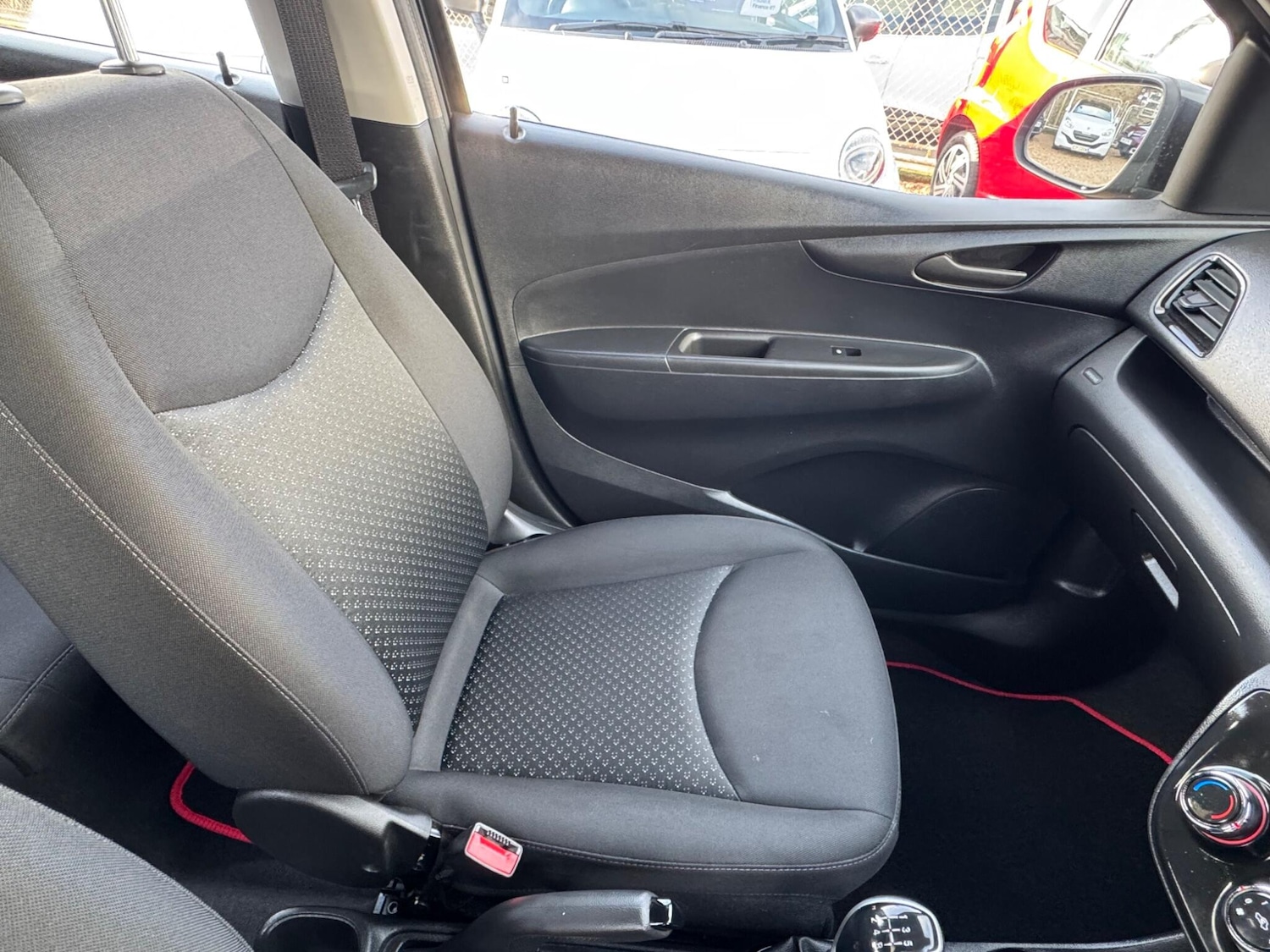 Used Vauxhall Viva 2016 for sale - 77396049: Photo 34