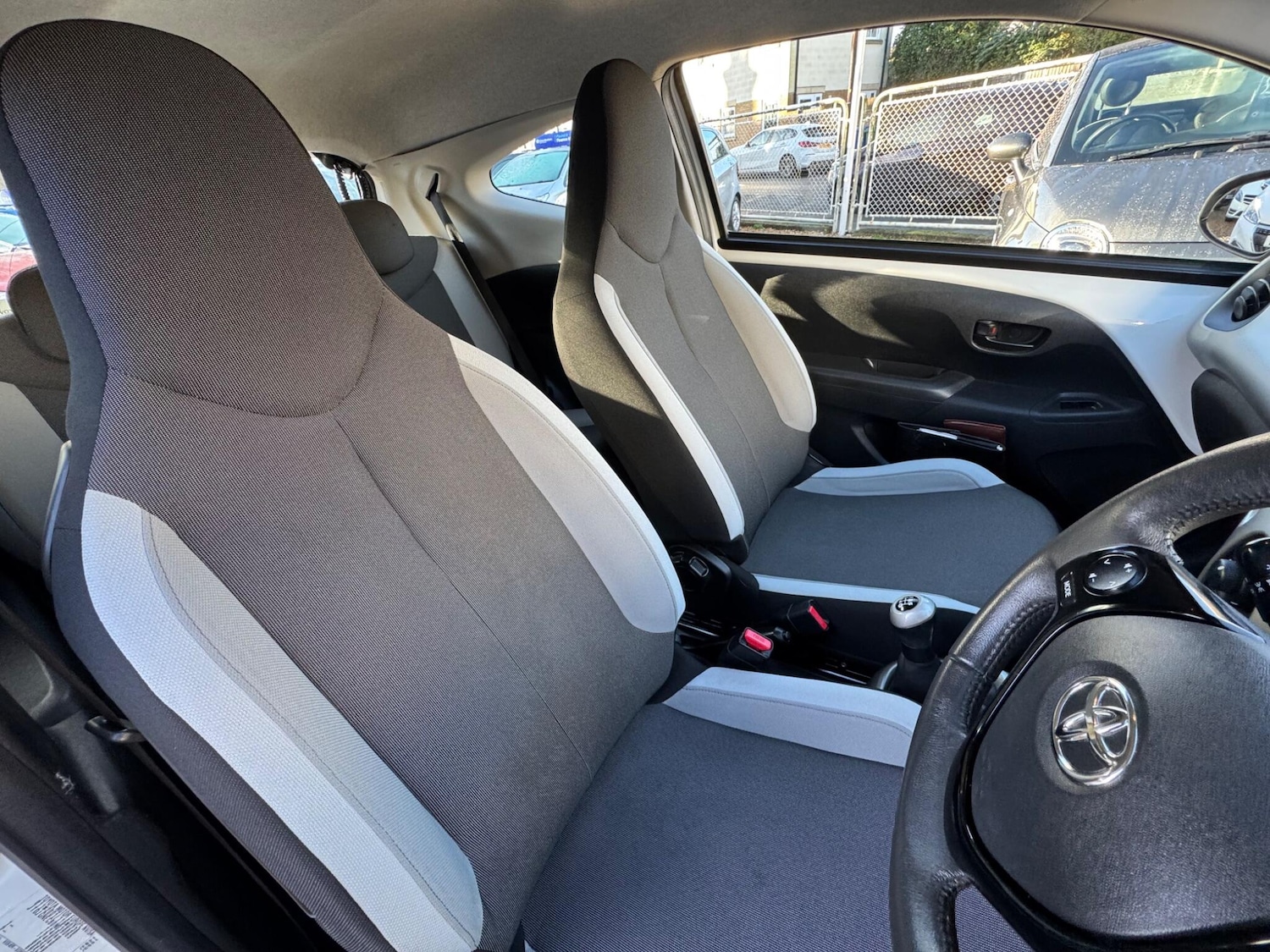 Used Toyota AYGO 2014 for sale - 76832352: Photo 17