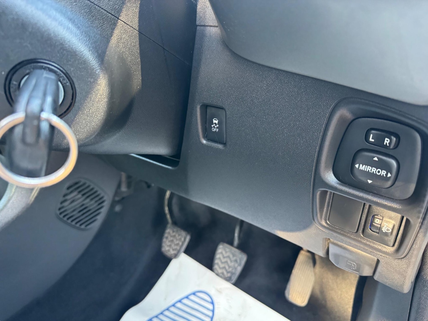 Used Toyota AYGO 2014 for sale - 76832352: Photo 26