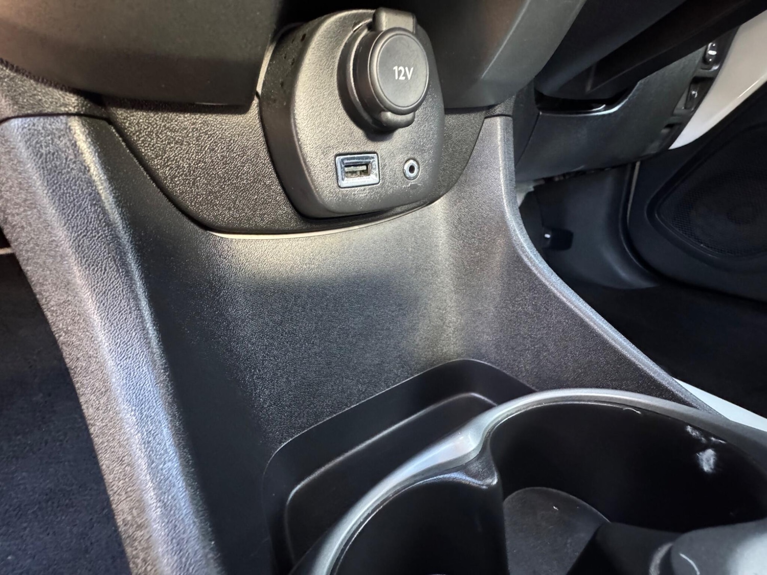 Used Toyota AYGO 2014 for sale - 76832352: Photo 27