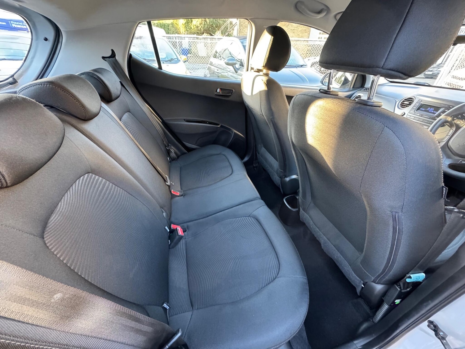 Used Hyundai i10 for sale - 77214803: Photo 15