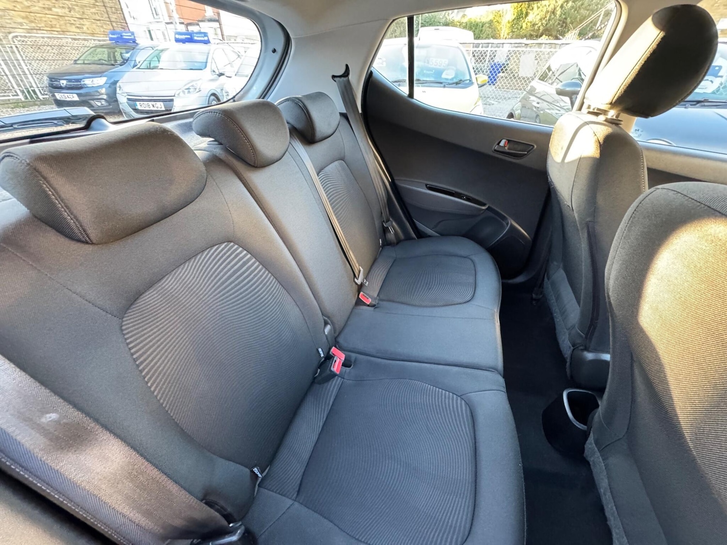 Used Hyundai i10 for sale - 77214803: Photo 16