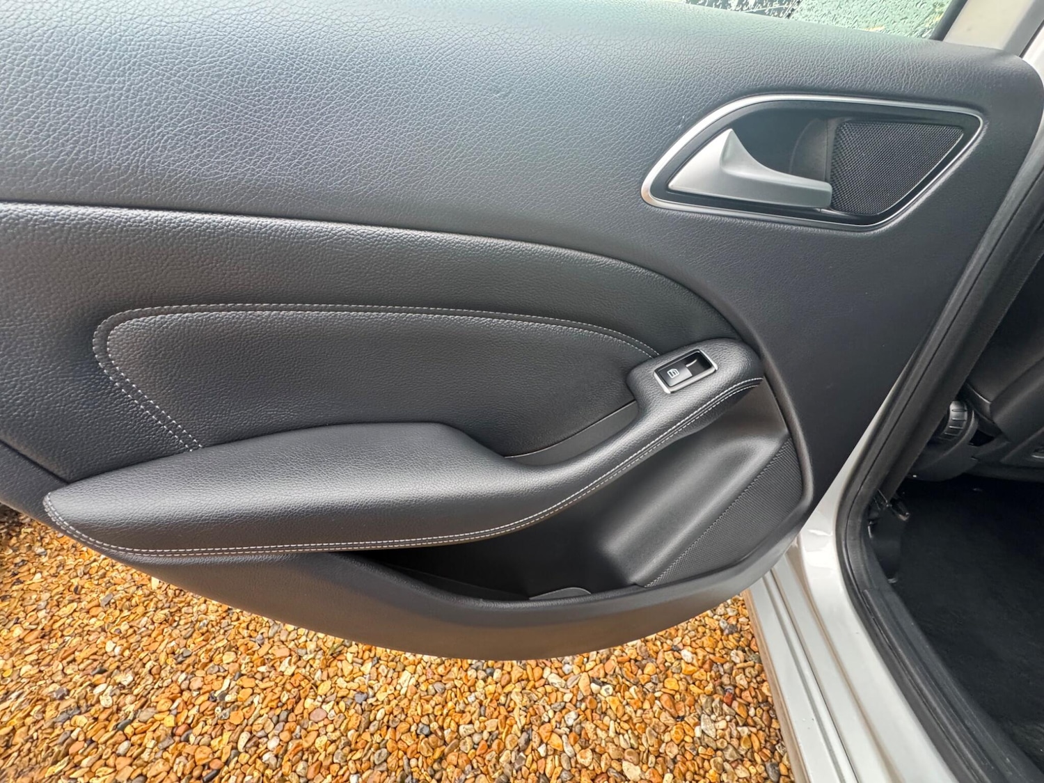 Used Mercedes-Benz B Class 2015 for sale - 77155677: Photo 23