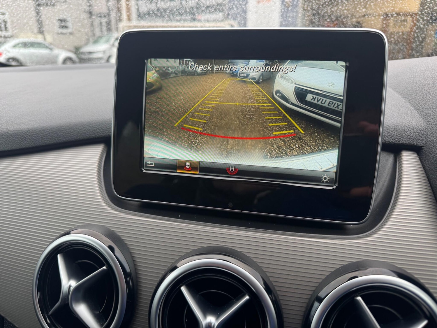 Used Mercedes-Benz B Class 2015 for sale - 77155677: Photo 25