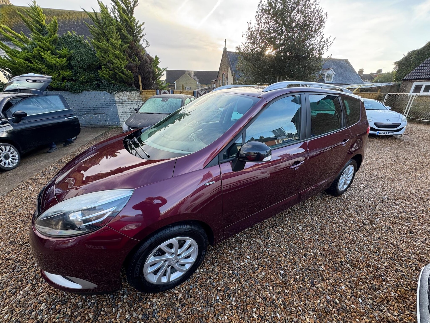 Used Renault Grand Scenic 2015 for sale - 77396199: Photo 11
