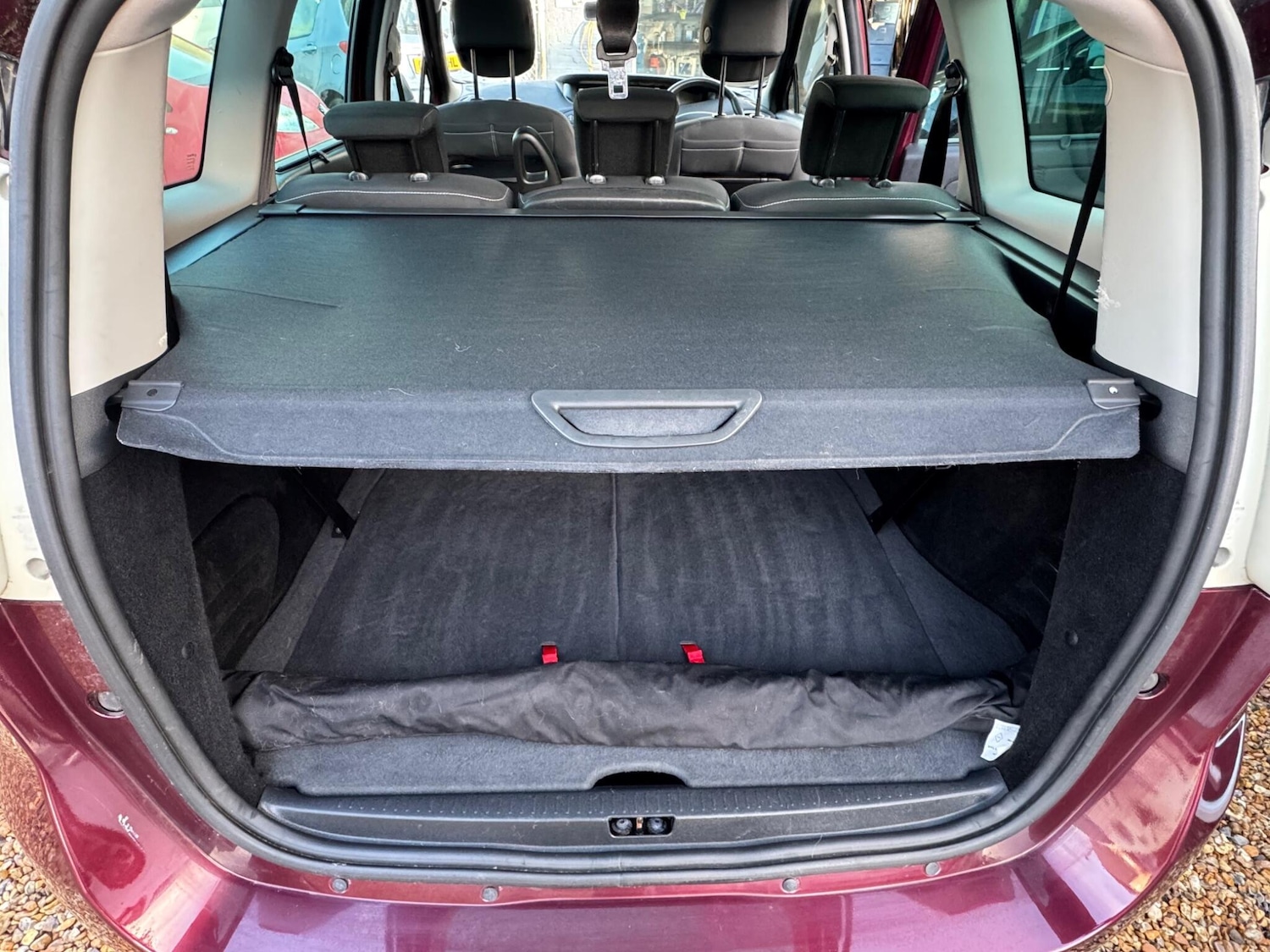 Used Renault Grand Scenic 2015 for sale - 77396199: Photo 37