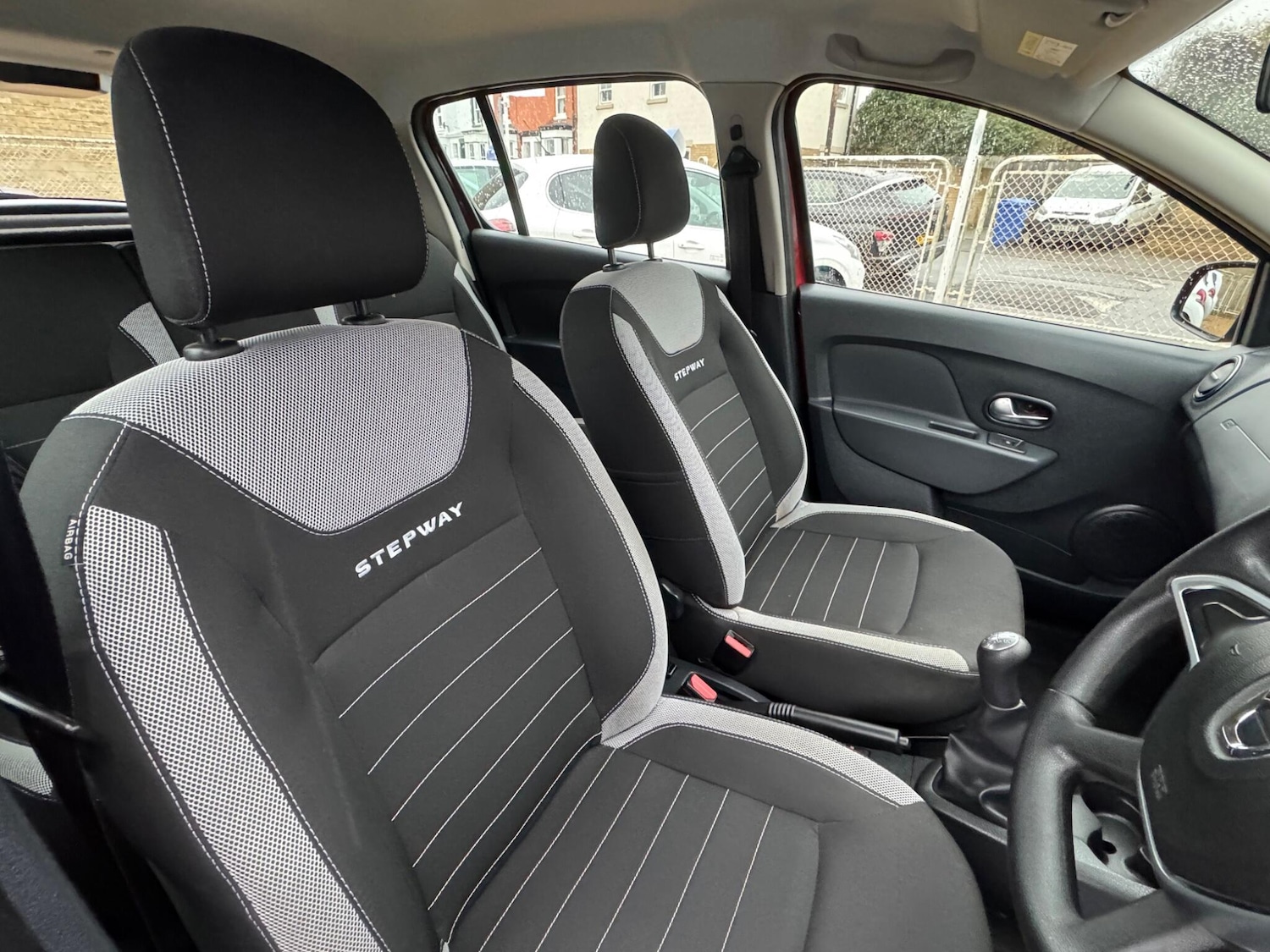 Used Dacia Sandero Stepway 2017 for sale - 77144464: Photo 15