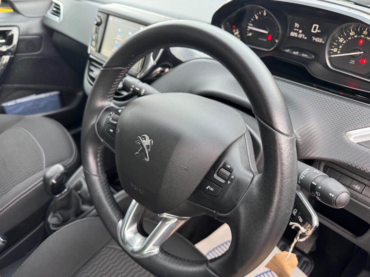 Used Peugeot 208 2018 for sale - 76991705: Photo 15
