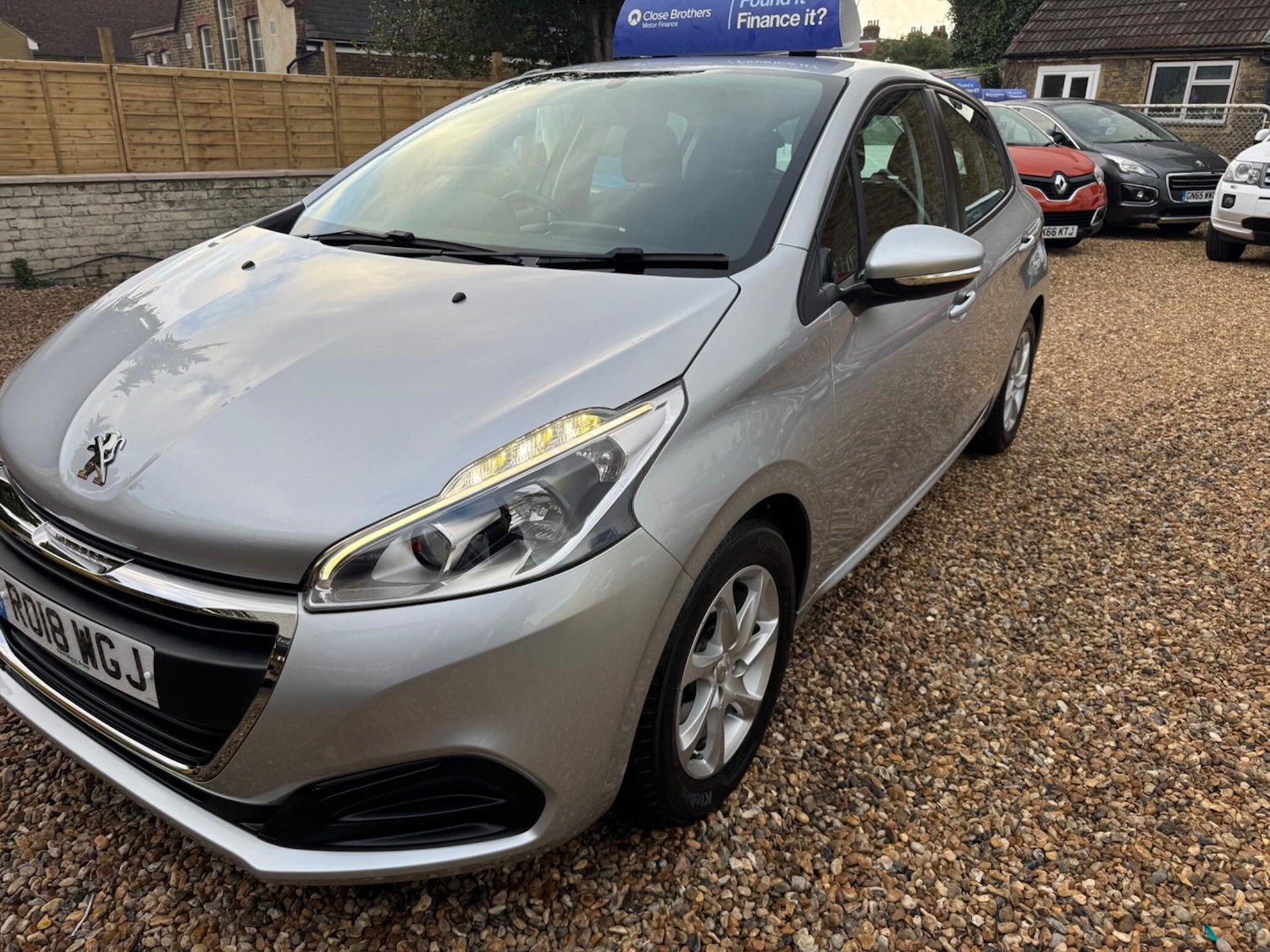 Used Peugeot 208 2018 for sale - 76991705: Photo 7
