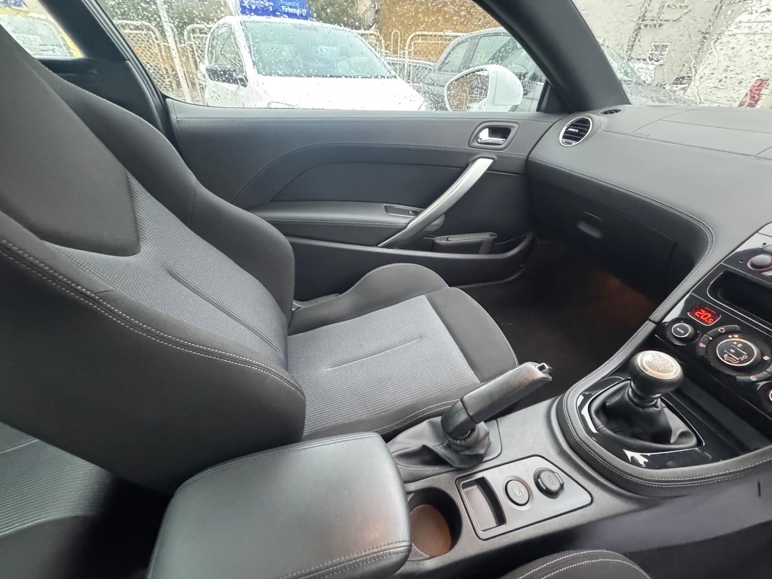 Used Peugeot RCZ 2013 for sale - 77216319: Photo 22