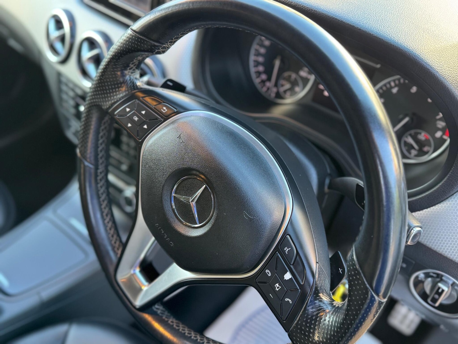 Used Mercedes-Benz B Class 2012 for sale - 76742681: Photo 31