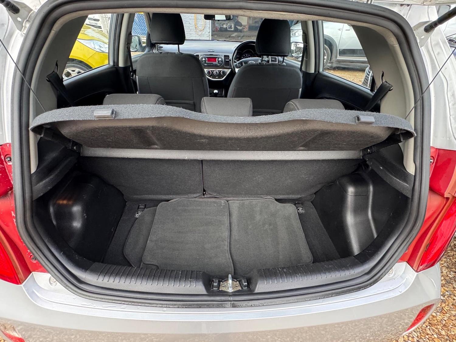 Used Kia Picanto 2015 for sale - 76691158: Photo 17