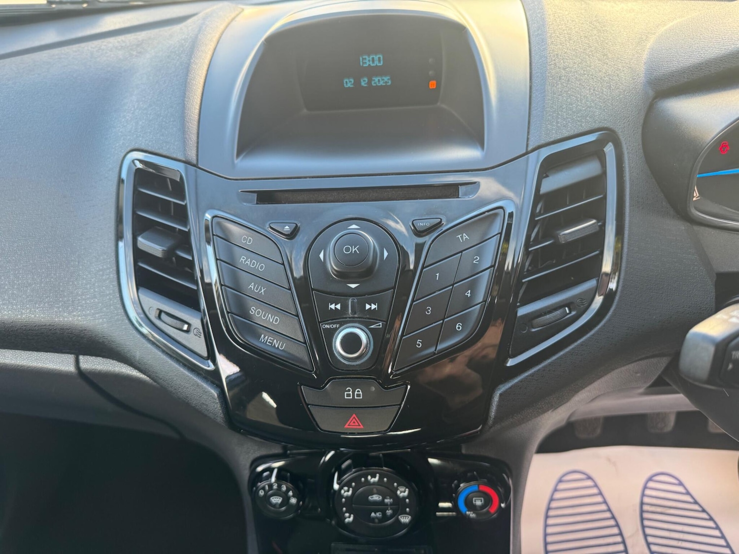 Used Ford Fiesta 2013 for sale - 76781029: Photo 27