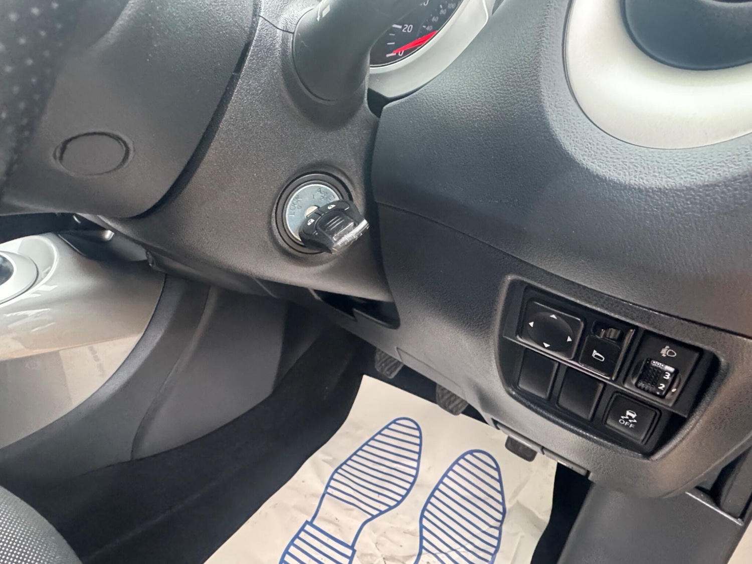 Used Nissan Juke 2013 for sale - 77331197: Photo 25