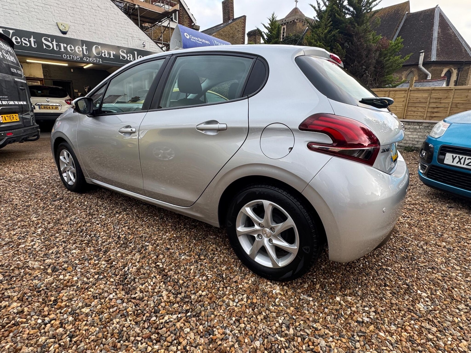 Used Peugeot 208 2018 for sale - 76691164: Photo 9