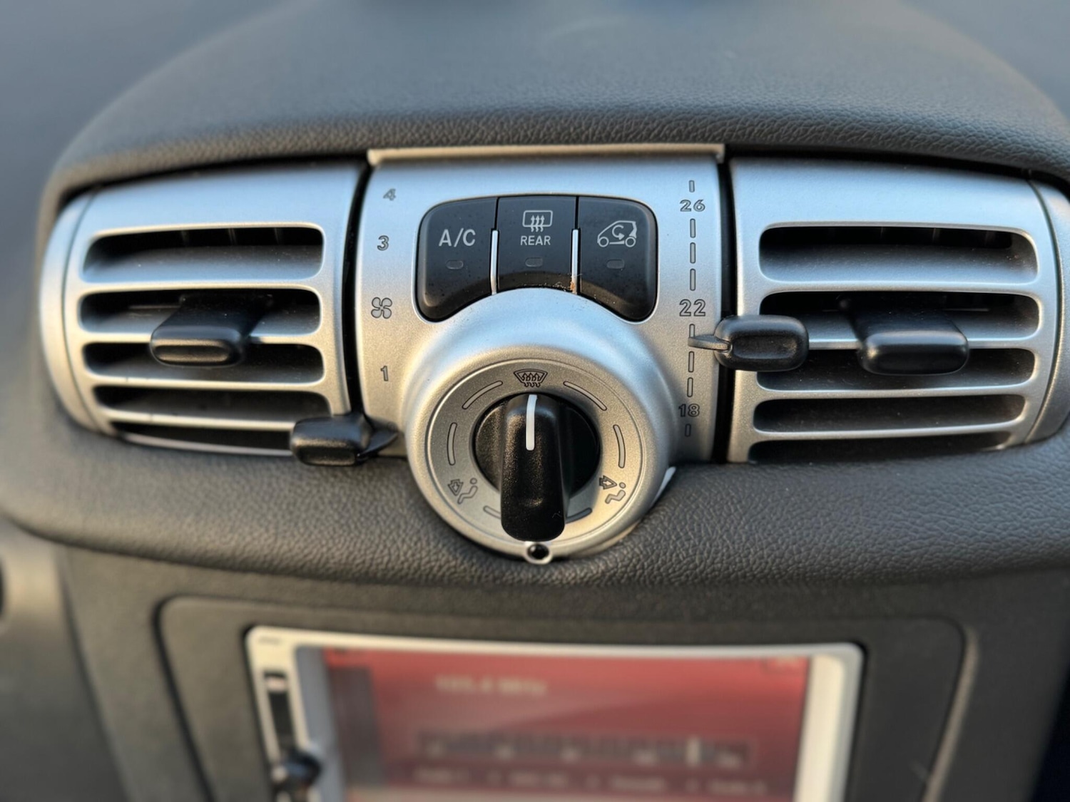 Used smart fortwo 2011 for sale - 76899534: Photo 12