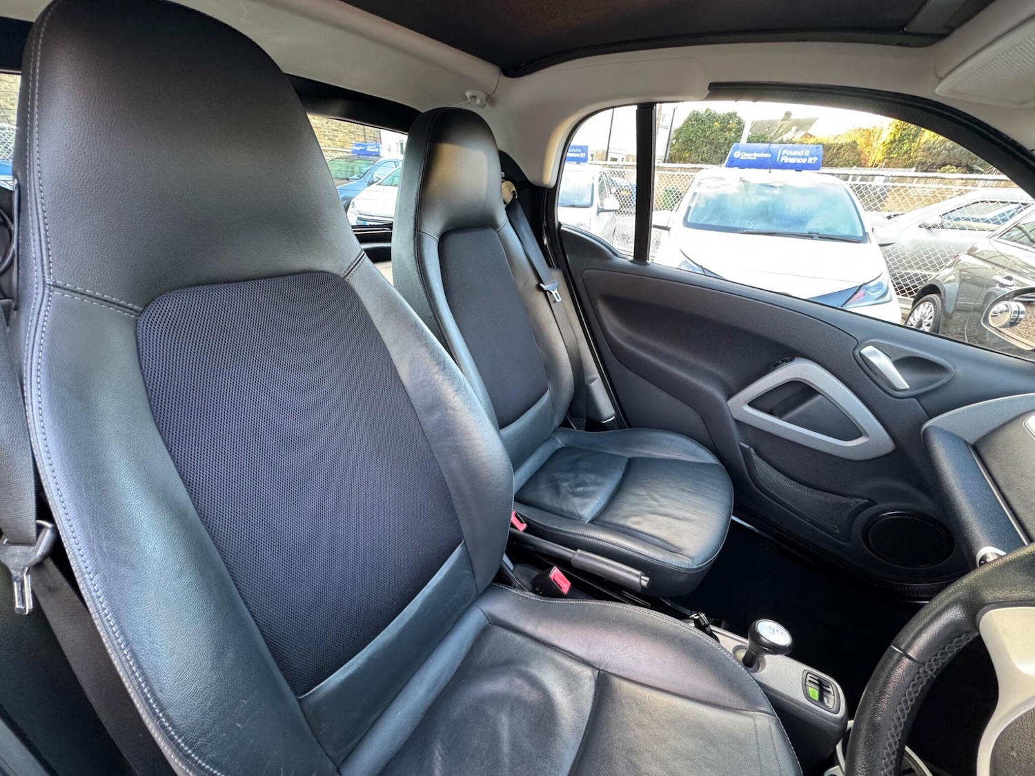 Used smart fortwo 2011 for sale - 76899534: Photo 16