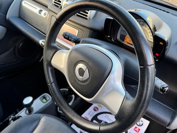 Used smart fortwo 2011 for sale - 76899534: Photo