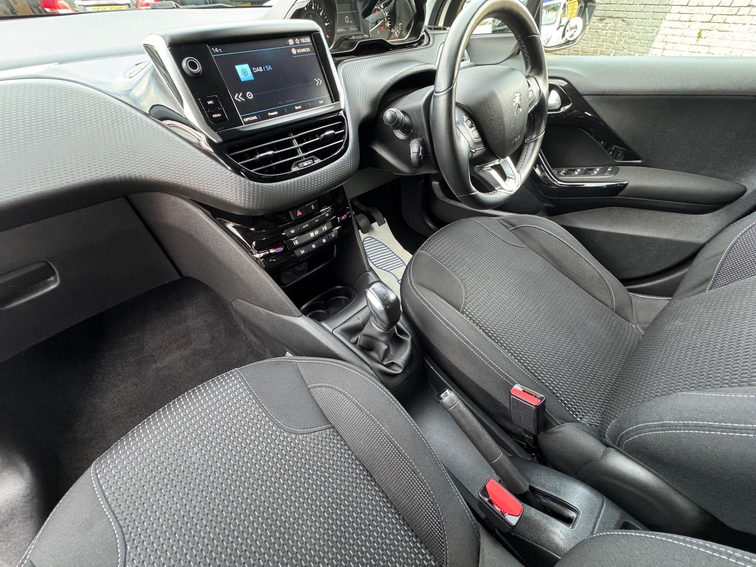Used Peugeot 208 2019 for sale - 76927056: Photo 12