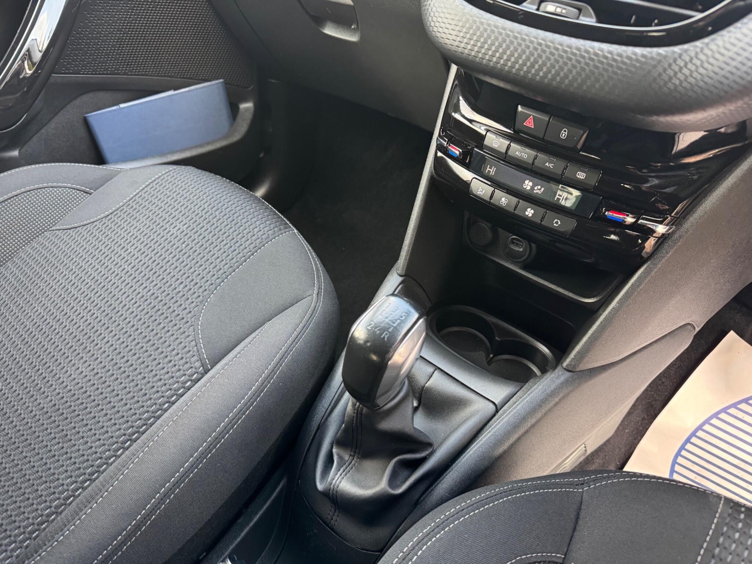 Used Peugeot 208 2019 for sale - 76927056: Photo 14