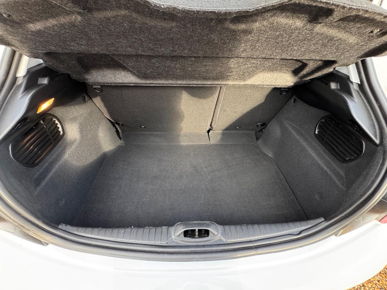 Used Peugeot 208 2019 for sale - 76927056: Photo 28